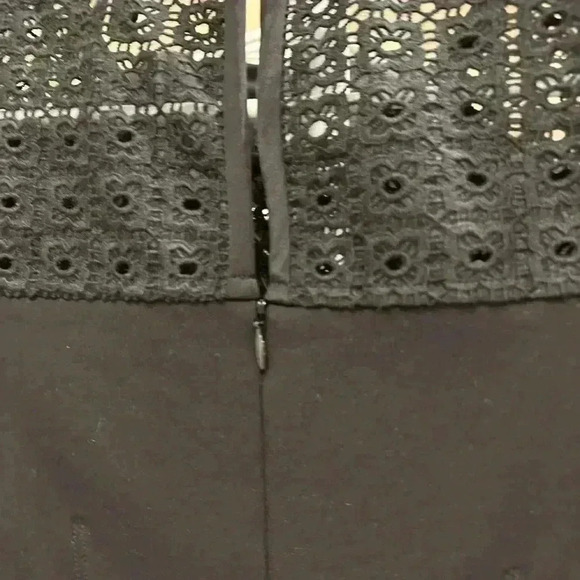 - J Crew Black Dress Size 00. Sheath Dress with Eyelet around Neck. Soo Cu… - Picture 4 of 5